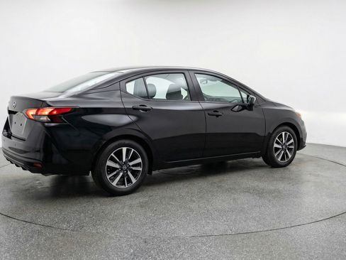 Used 2025 Nissan Versa SV FWD image 9