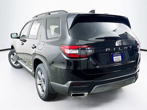 Certified 2026 Honda Pilot EX-L image 6
