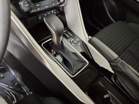 New 2025 Mitsubishi Eclipse Cross LE image 17