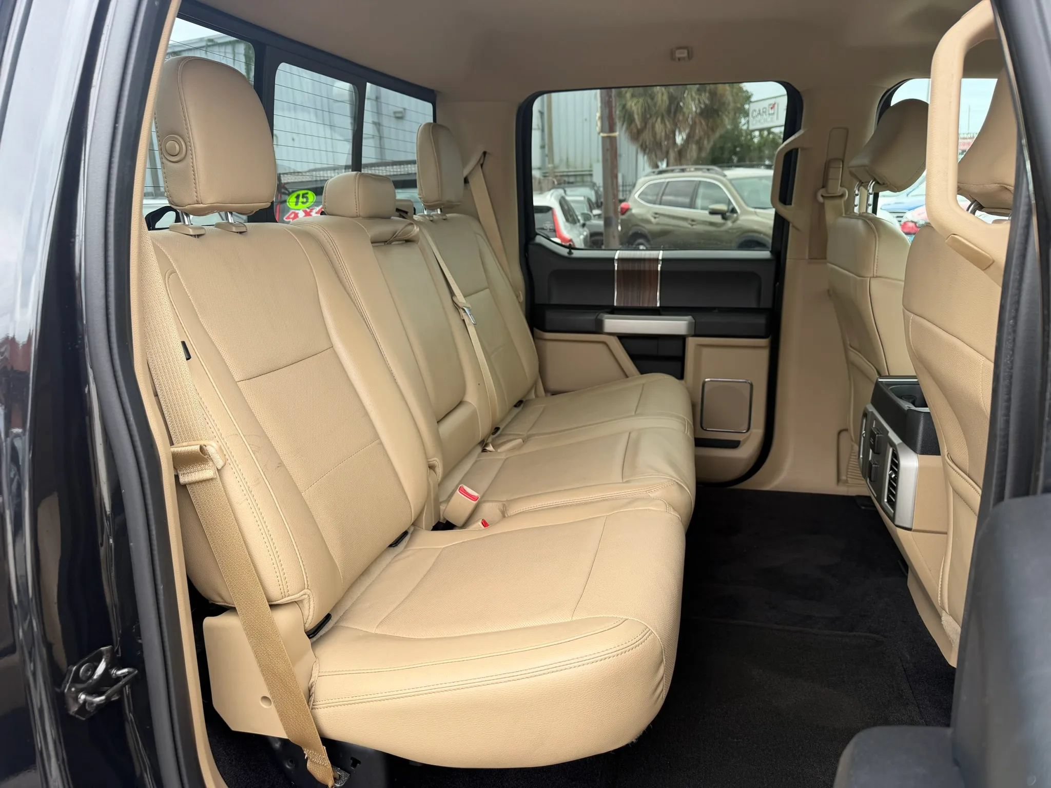 Used 2015 Ford F150 Lariat RWD image 13