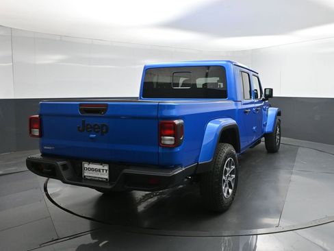 New 2026 Jeep Gladiator Sport AWD/4WD image 8