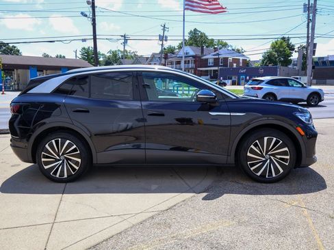 Used 2023 Volkswagen ID.4 Pro S Plus RWD image 7