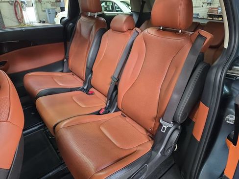 Used 2023 Kia Carnival SX Prestige FWD image 16