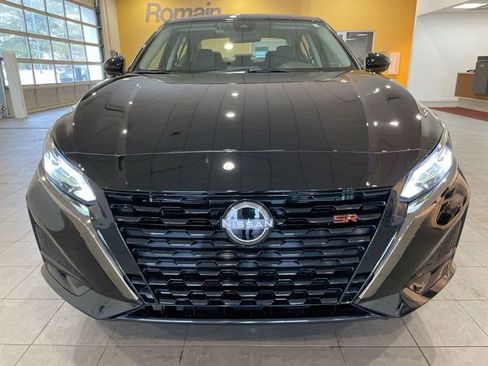 Used 2025 Nissan Altima 2.5 SR image 7