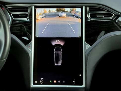 Used 2016 Tesla Model X 75D image 15