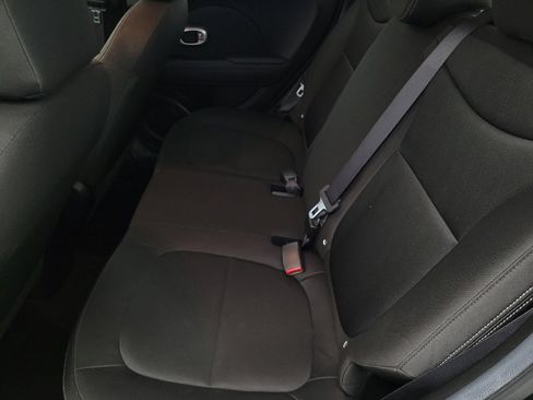 Used 2016 Kia Soul image 18