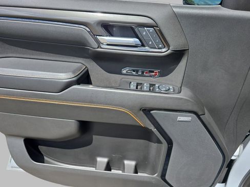 Used 2025 GMC Sierra 1500 AT4 w/ AT4 Premium Package AWD/4WD image 30