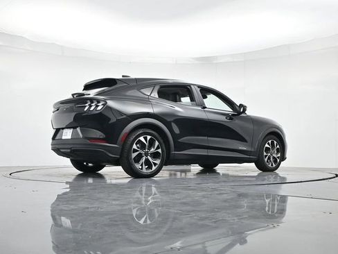 Used 2025 Ford Mustang Mach-E Select image 29