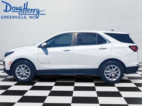 Used 2024 Chevrolet Equinox LT w/ Driver Convenience Package AWD/4WD image 2