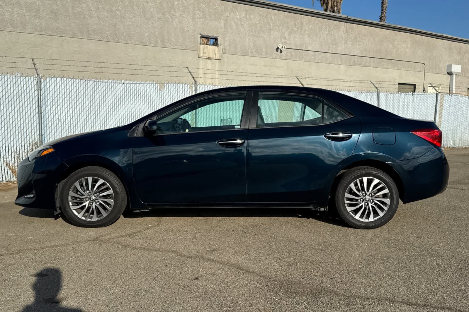 Used 2019 Toyota Corolla XLE FWD image 2