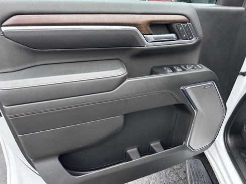 Used 2024 Chevrolet Silverado 3500 High Country image 13