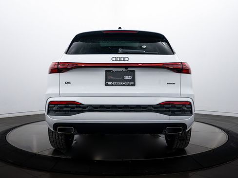 Certified 2025 Audi Q5 Premium w/ Convenience Package image 22