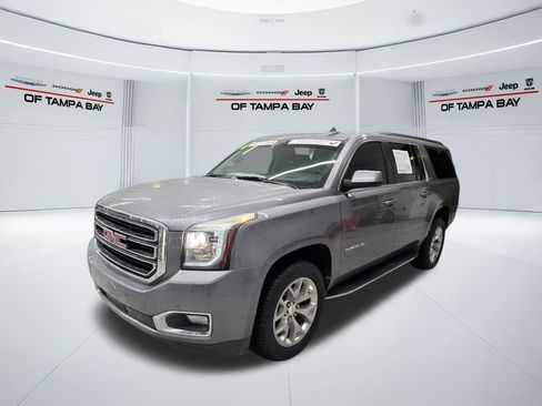 Used 2020 GMC Yukon XL SLT RWD image 2