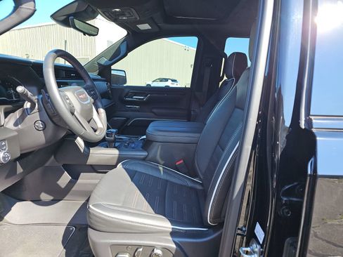 Used 2025 GMC Sierra 1500 AT4X AWD/4WD image 12