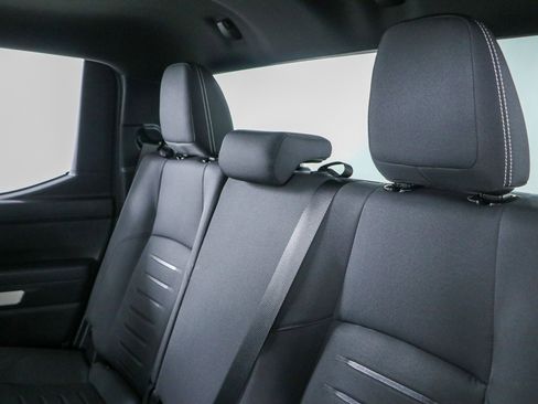 Used 2024 Toyota Tacoma TRD Sport AWD/4WD image 25