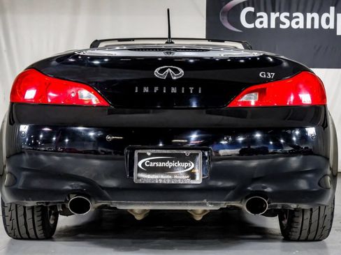 Used 2010 INFINITI G37 Convertible w/ Premium Pkg RWD image 9