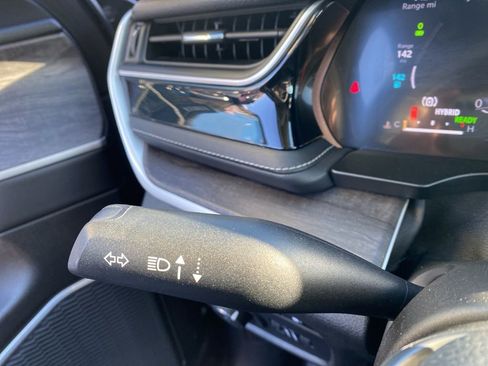 Used 2024 Jeep Grand Cherokee Limited 4xe image 22