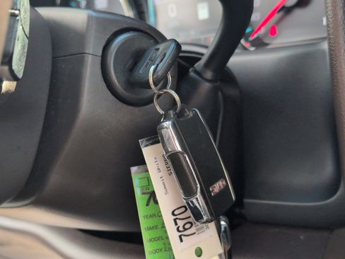 Used 2018 GMC Sierra 1500 SLT image 17