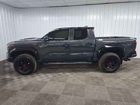 Used 2024 Toyota Tacoma TRD Pro AWD/4WD image 5