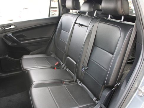 Certified 2021 Volkswagen Tiguan SE R-Line image 22