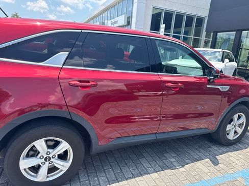 Used 2023 Kia Sorento LX FWD image 15