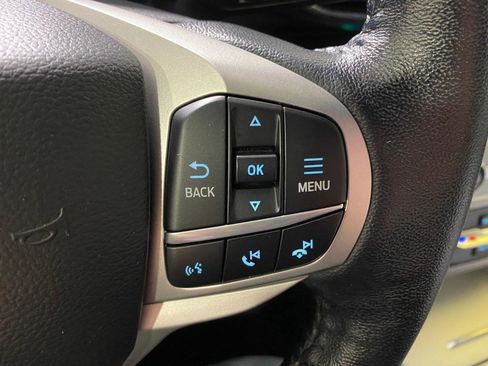 Used 2021 Ford Explorer XLT w/ Equipment Group 202A AWD/4WD image 25