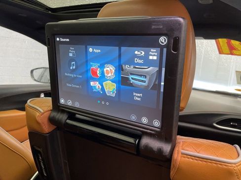 Certified 2021 Chrysler Pacifica Pinnacle image 28