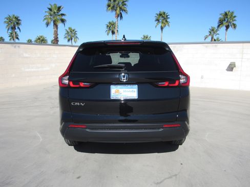 Used 2025 Honda CR-V EX image 7