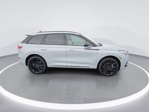 Used 2025 Lincoln Corsair Grand Touring w/ Jet Appearance Package image 9