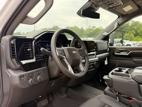 New 2026 Chevrolet Silverado 2500 LT w/ Safety Package AWD/4WD image 13