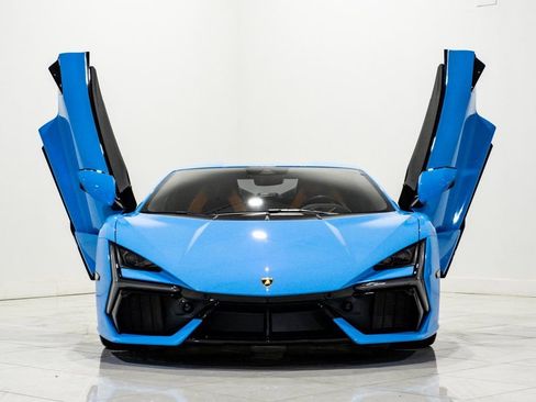 Used 2024 Lamborghini Revuelto AWD/4WD image 5