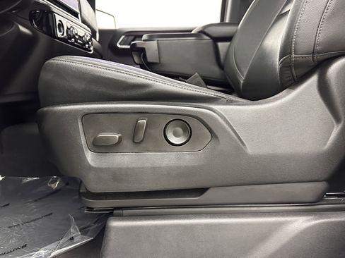 Used 2022 GMC Sierra 1500 SLT image 13