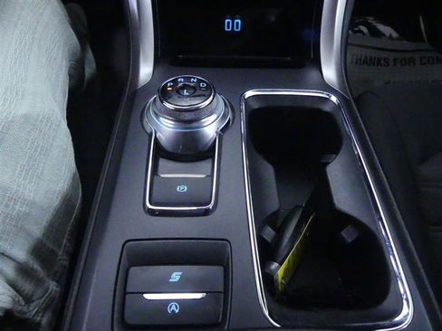 Used 2020 Ford Fusion SE FWD image 17