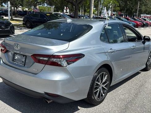 Used 2023 Toyota Camry XLE FWD image 9