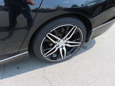 Used 2022 Honda Accord Touring image 12