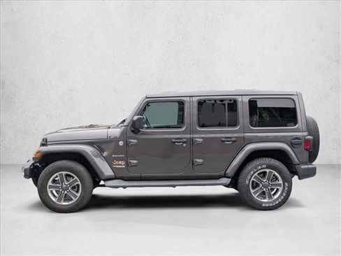 Used 2019 Jeep Wrangler Unlimited Sahara w/ Cold Weather Group image 9