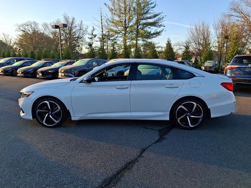 Used 2022 Honda Accord Sport image 4