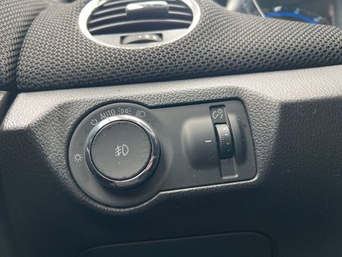 Used 2015 Chevrolet Cruze LT w/ Sun And Sound Package image 15