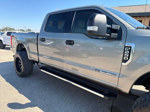 Used 2019 Ford F250 XLT w/ XLT Value Package image 10
