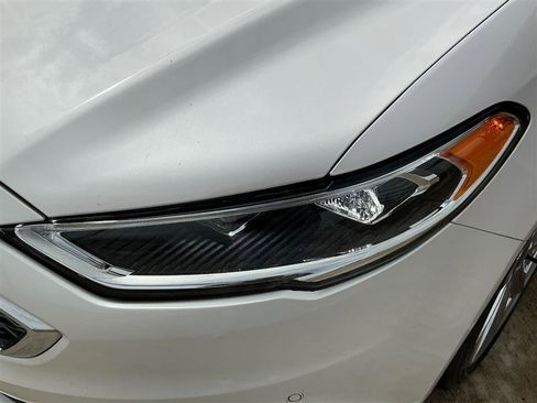 Used 2017 Ford Fusion Platinum image 17