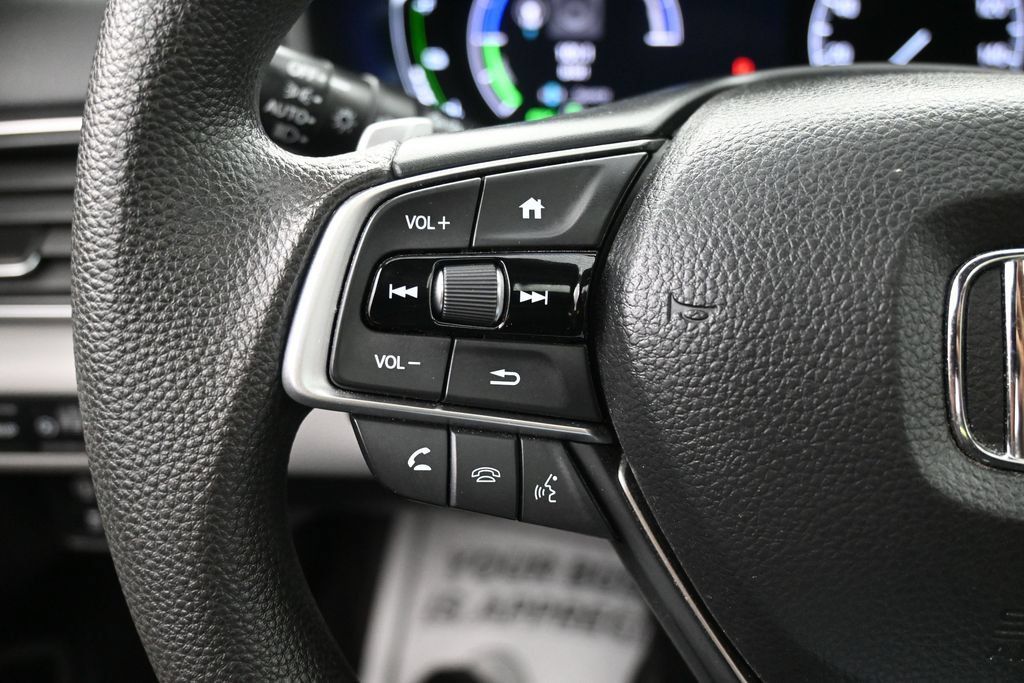 Used 2018 Honda Accord EX image 17