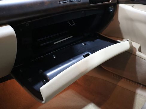 Used 2005 Buick Le Sabre Custom w/ Platinum Edition Plus Pkg image 25