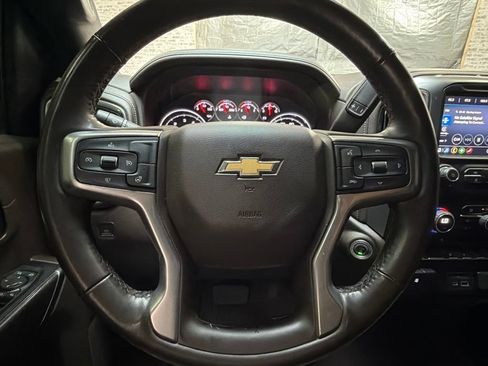 Used 2023 Chevrolet Silverado 2500 LTZ AWD/4WD image 15