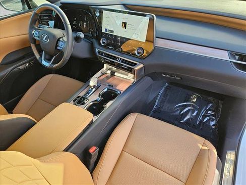 Used 2026 Lexus RX 350 Premium w/ Accessory Package (2T) image 25