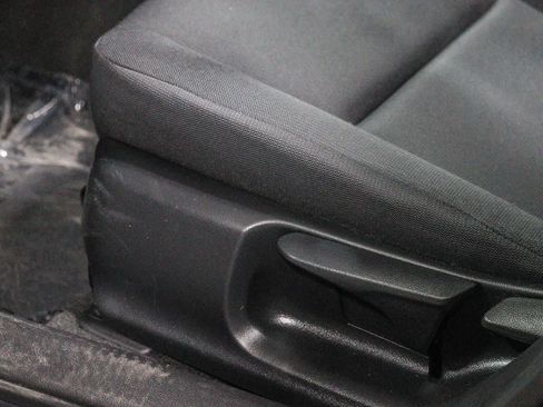Used 2024 Toyota Corolla LE FWD image 22