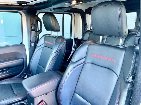 Used 2022 Jeep Gladiator Rubicon w/ LED Lighting Group image 14