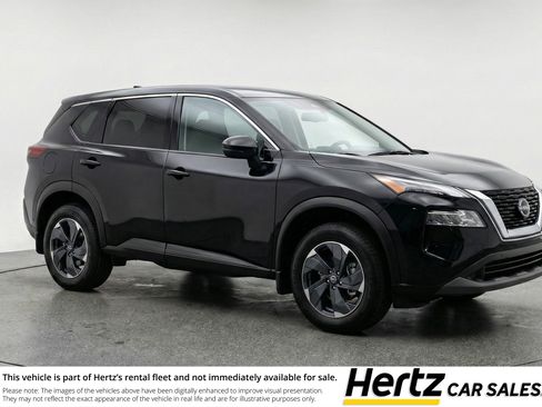 Used 2025 Nissan Rogue SV image 1