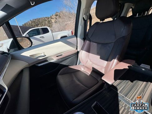 Used 2024 Toyota Sienna Platinum image 20