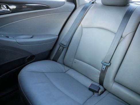 Used 2013 Hyundai Sonata Limited image 12