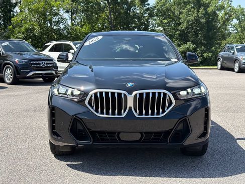 Used 2025 BMW X6 xDrive40i w/ Climate Comfort Package AWD/4WD image 3